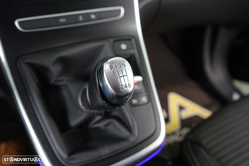 Renault Grand Scénic ENERGY TCe 130 INTENS - 27