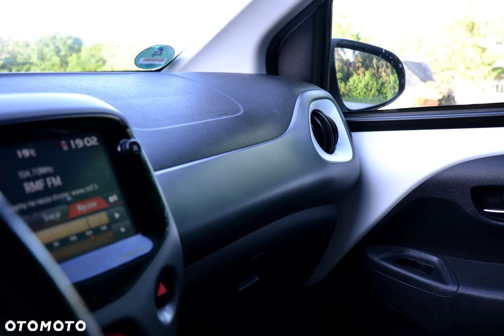 Toyota Aygo x-clusive Style Selection - 14