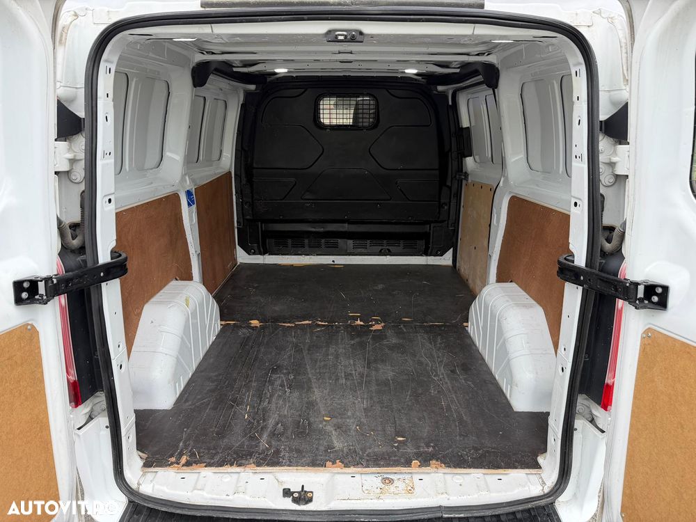 Ford Transit Custom - 11