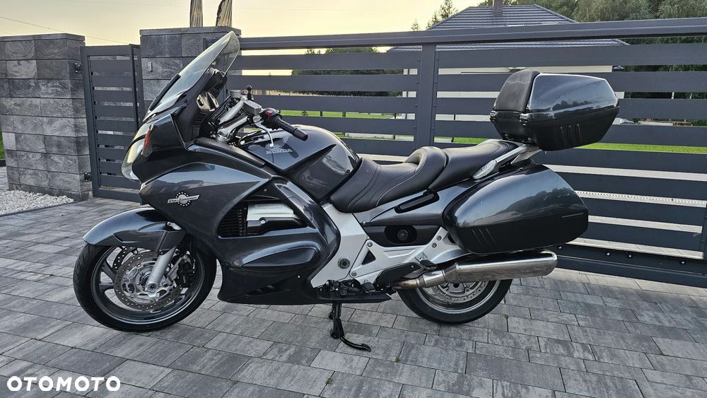Honda ST - 2