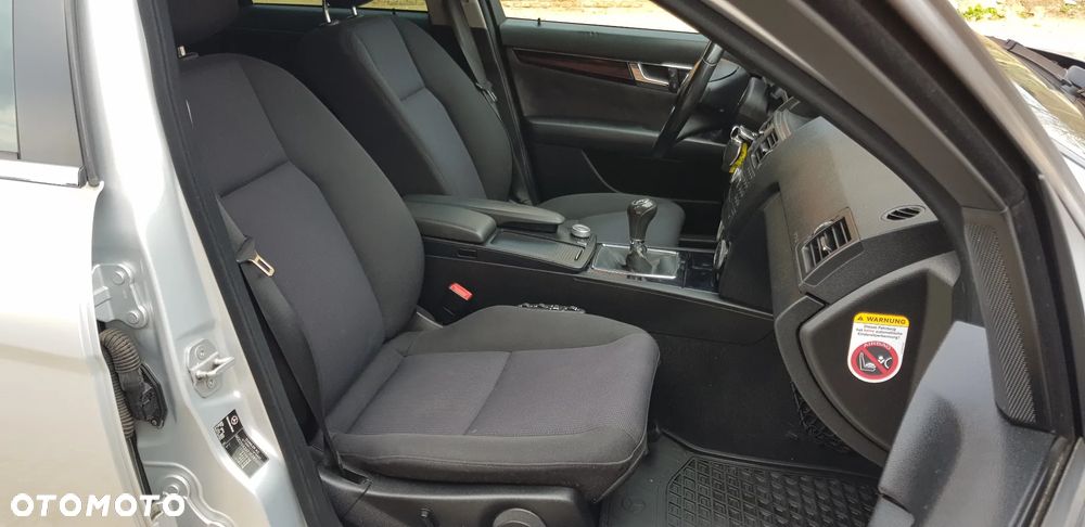 Mercedes-Benz Klasa C 200 CDI DPF Classic - 14