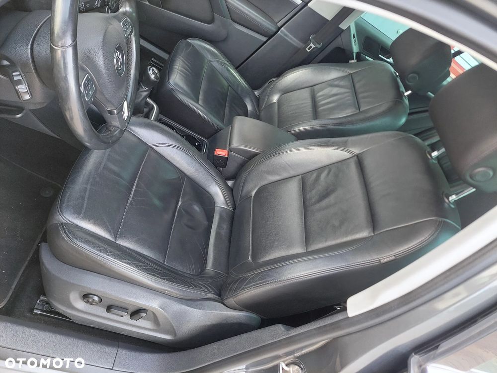Volkswagen Tiguan - 13