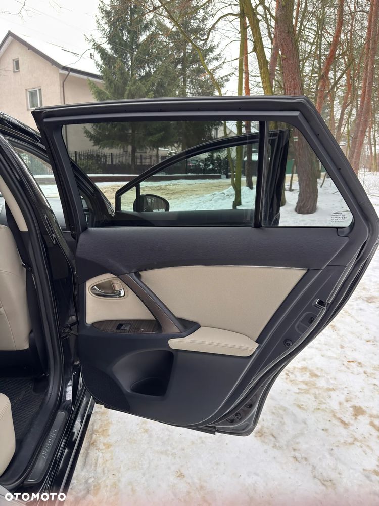 Toyota Avensis 2.2 D-4D Premium - 20