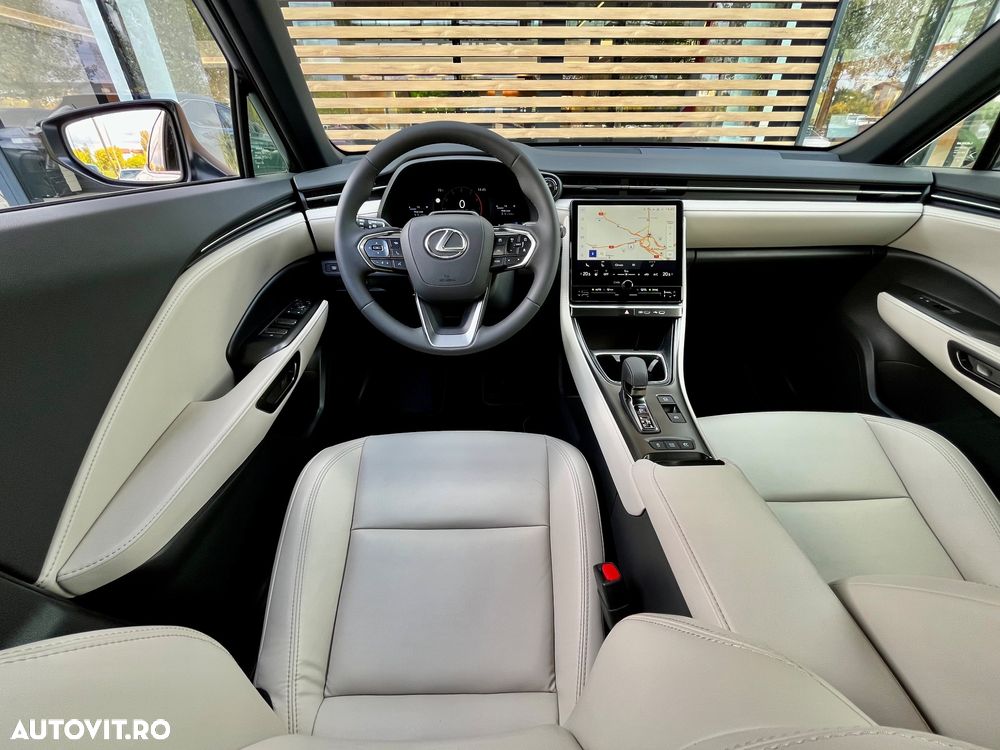 Lexus LBX 1.5 HEV 4x2 CVT Elegant - 12