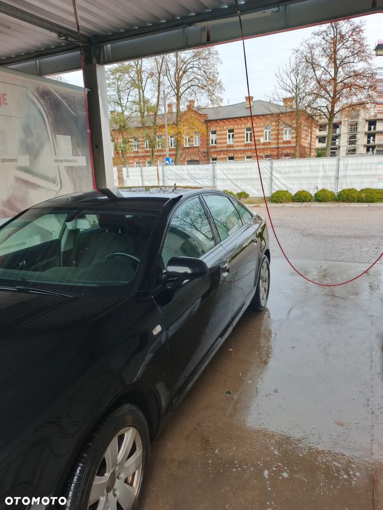 Audi A6 Limousine - 3