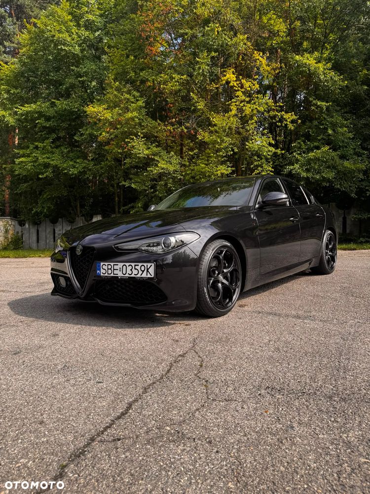 Alfa Romeo Giulia - 1