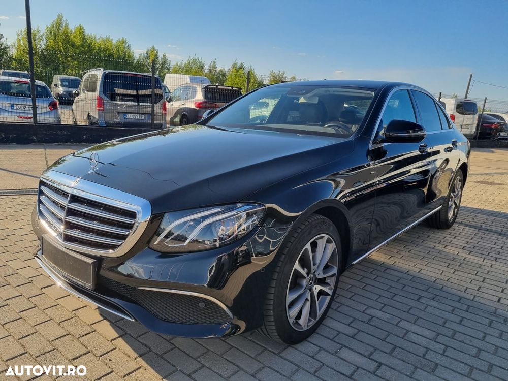 Mercedes-Benz E 200 4MATIC Aut. - 1