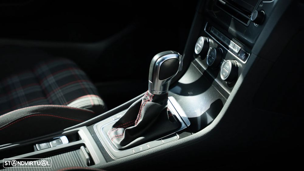 VW Golf 2.0 TSi GTi DSG Performance - 41