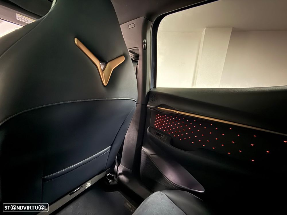 Cupra Tavascan 250 kW/77kWh 4Drive VZ - 35