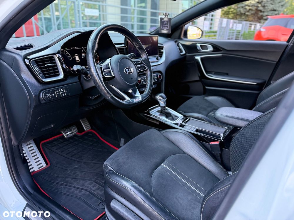 Kia ProCeed 1.4 T-GDI DCT7 OPF GT LINE - 15