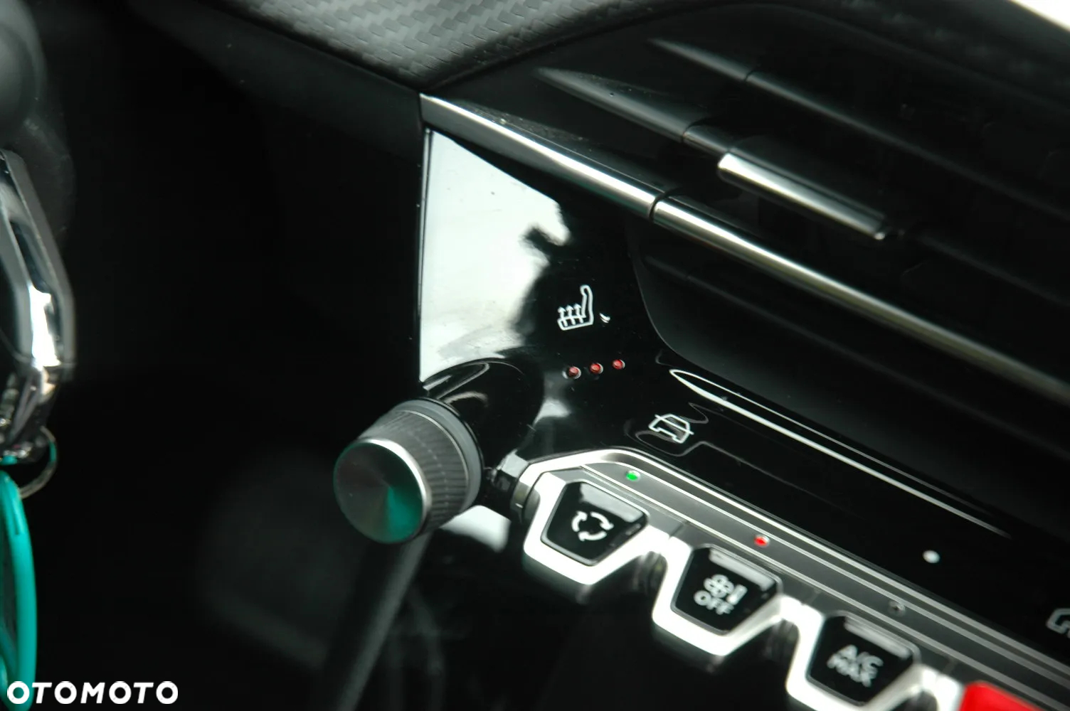 Peugeot 2008 PureTech mHEV Style e-DCS6 - 15