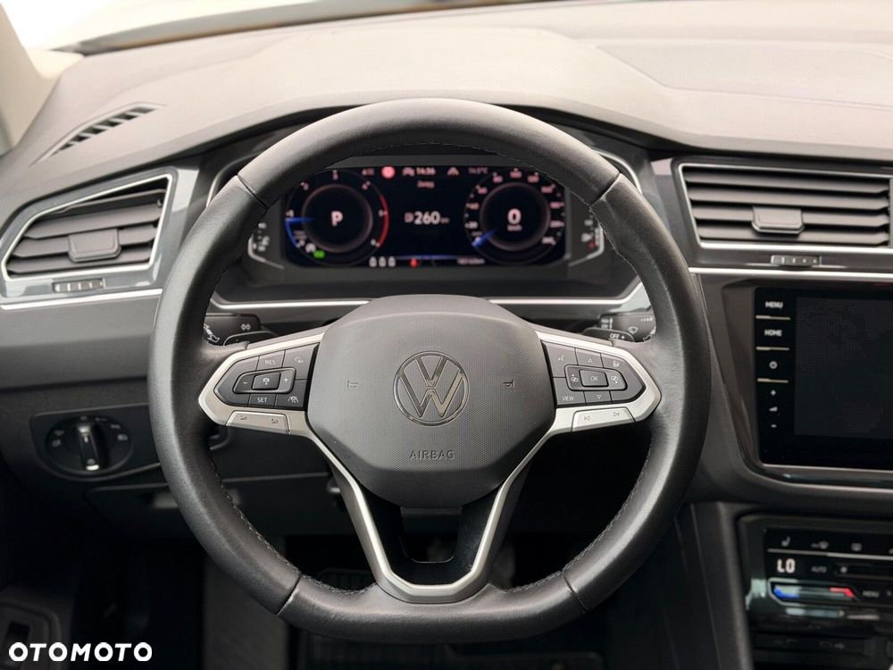 Volkswagen Tiguan 2.0 TDI SCR 4Mot Elegance DSG - 29