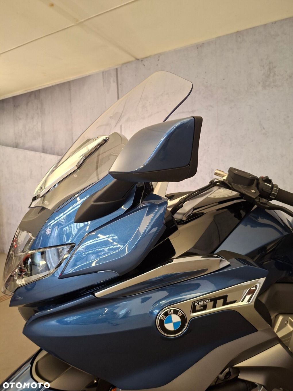 BMW K - 8