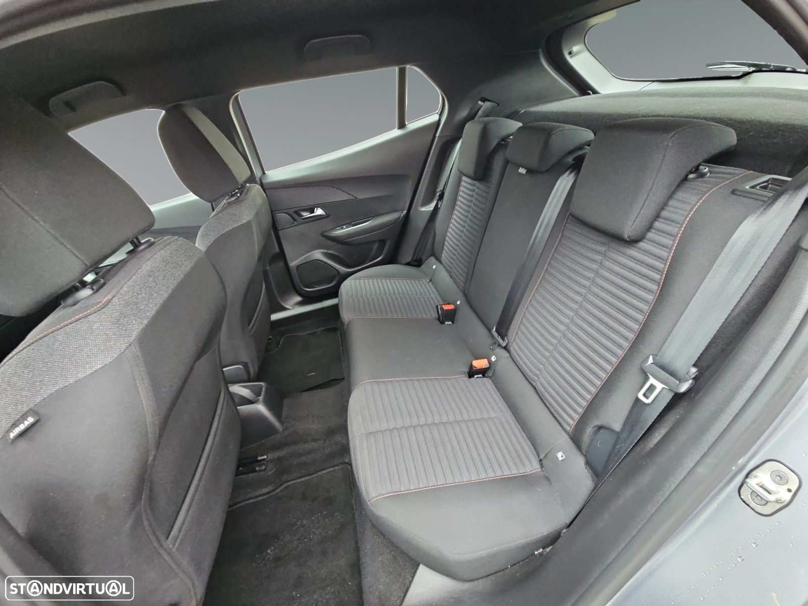 Peugeot 2008 1.2 PureTech Active Pack - 14