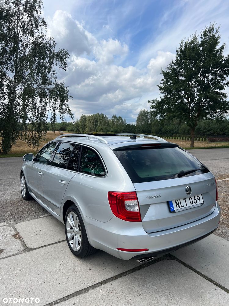 Skoda Superb 2.0 TDI 4x4 Elegance DSG - 5