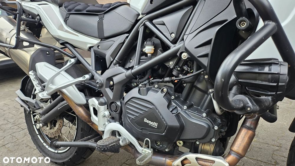 Benelli TRK 502X - 5