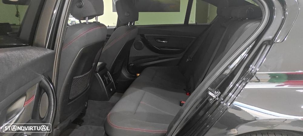BMW 318 d Auto Line Sport - 18