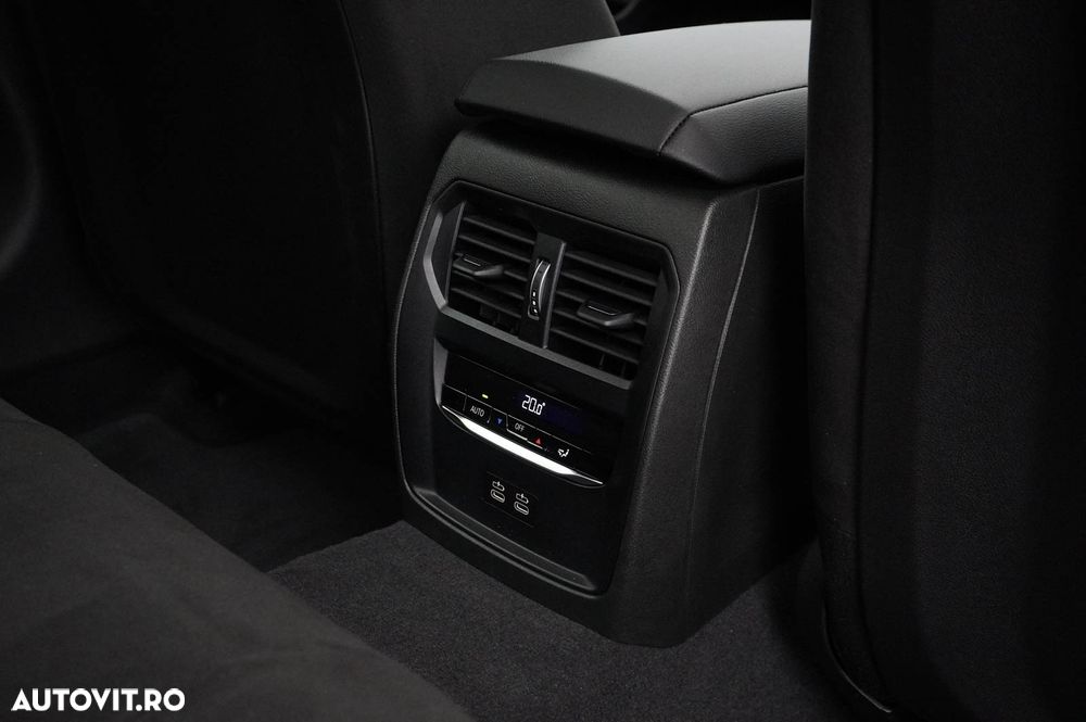 BMW Seria 3 320d xDrive AT MHEV - 17