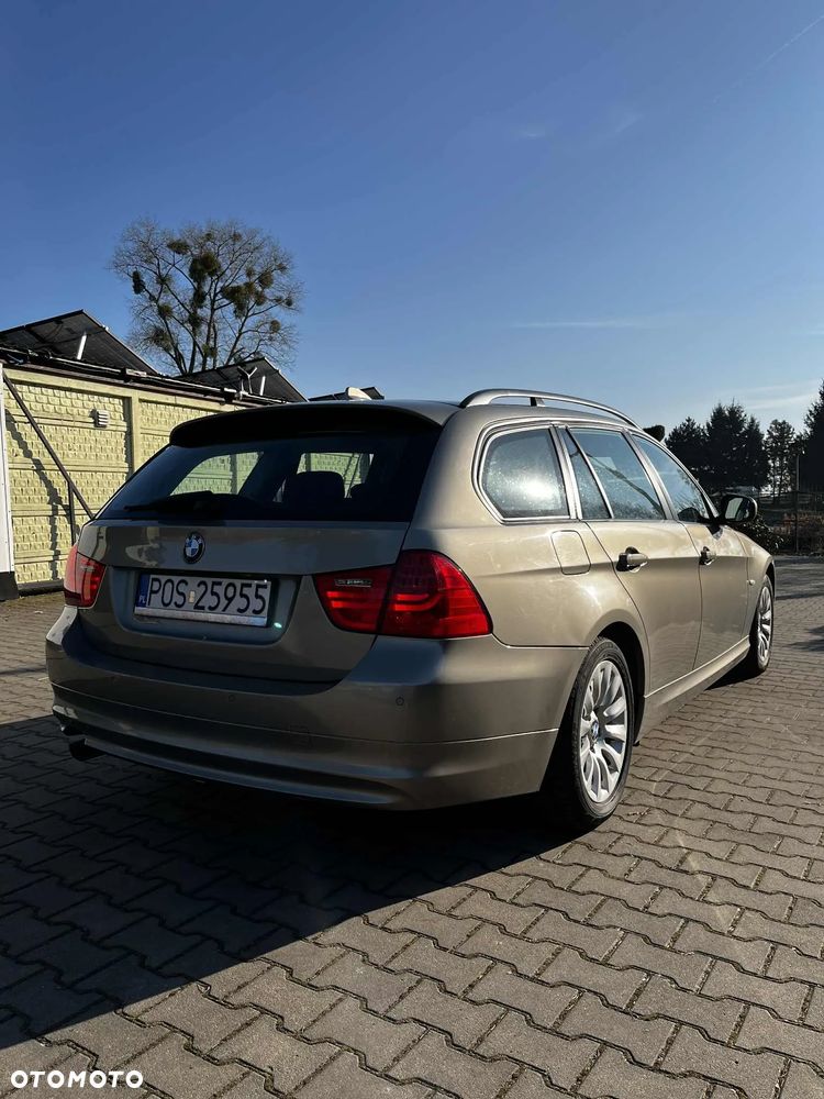 BMW Seria 3 318d - 1