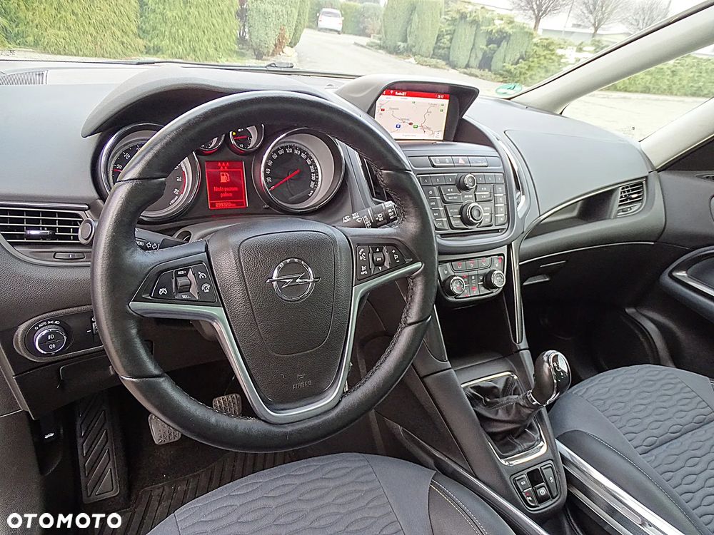 Opel Zafira Tourer 1.4 Turbo Innovation - 23