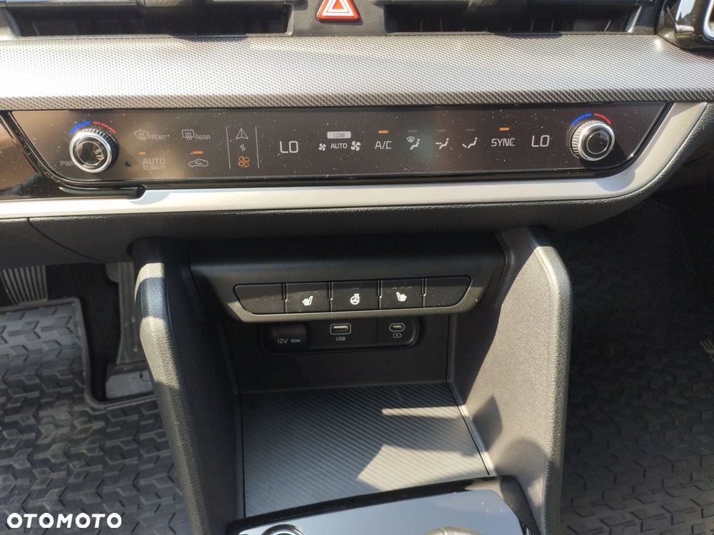 Kia Sportage 1.6 T-GDI Anniversary 2WD - 31