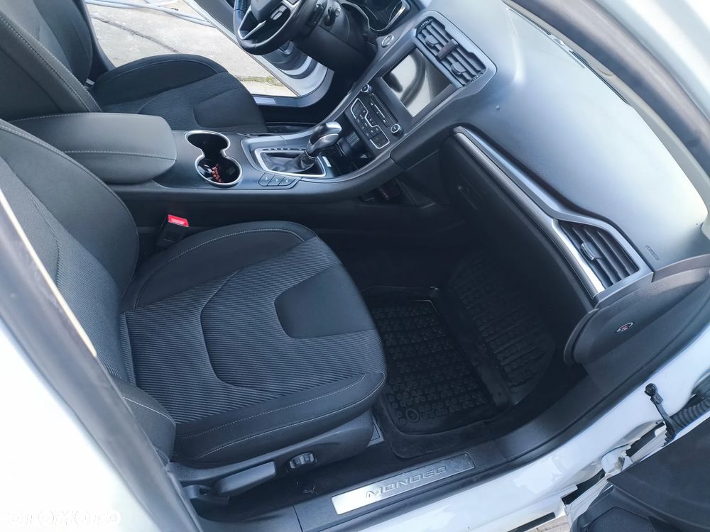 Ford Mondeo 2.0 TDCi ST-Line X PowerShift - 33