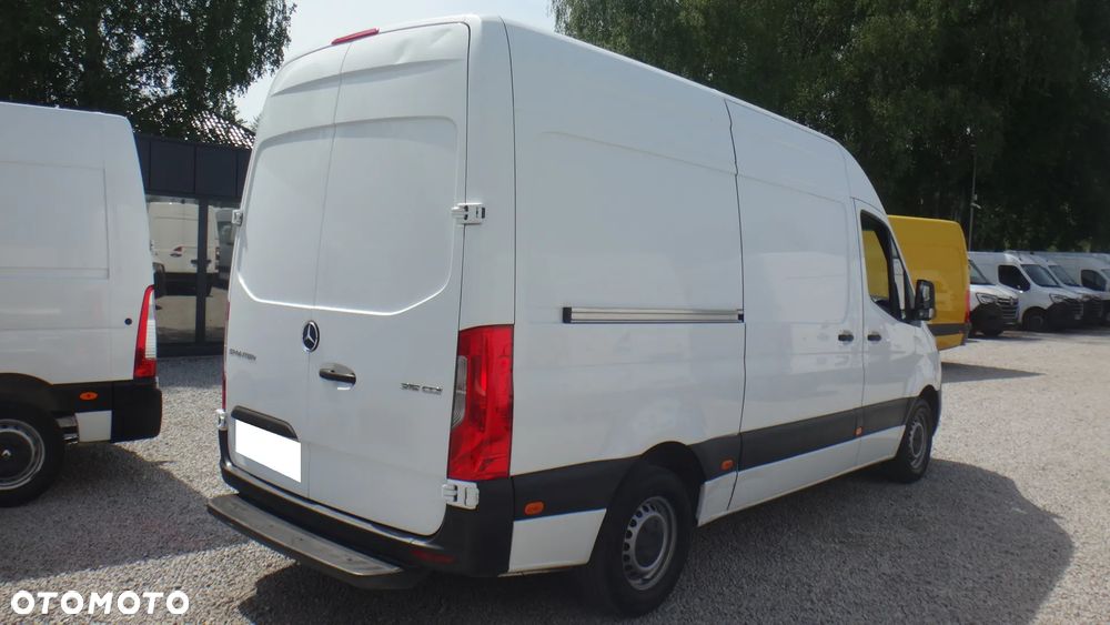 Mercedes-Benz Sprinter - 6
