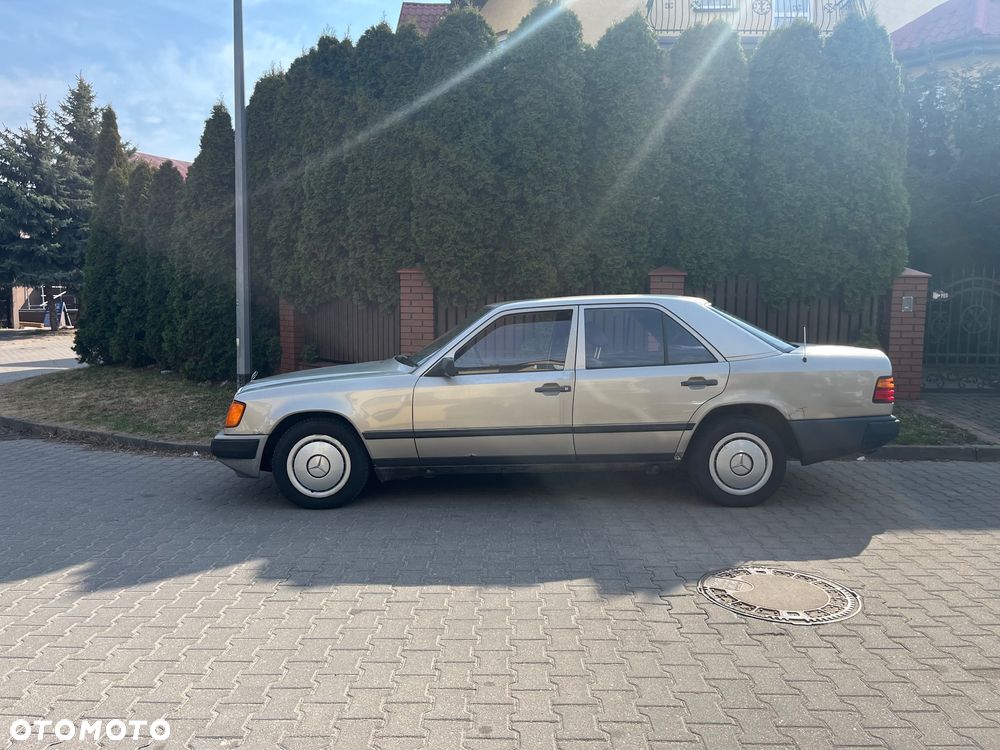 Mercedes-Benz Klasa E - 3