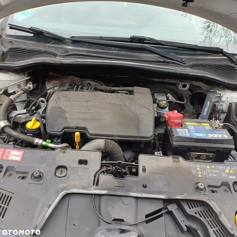 Renault Clio 1.2 16V 75 LIMITED - 10