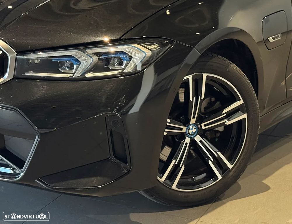 BMW 330 e Touring xDrive Aut. M Sport - 6