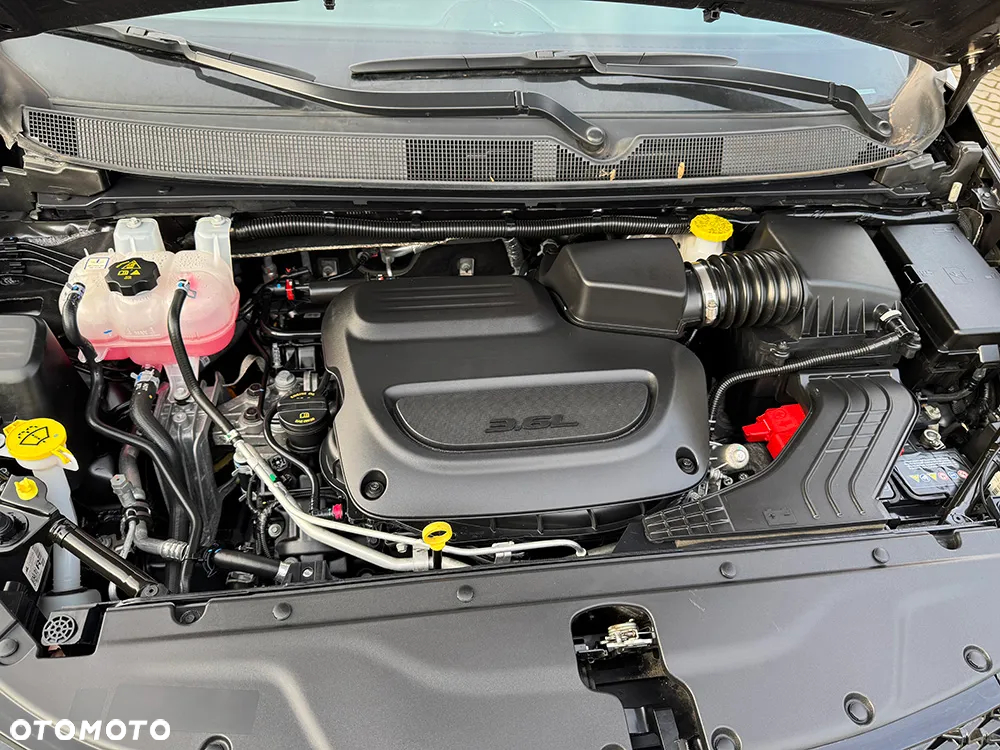 Chrysler Pacifica - 10