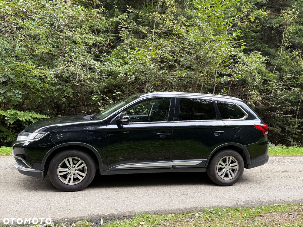 Mitsubishi Outlander 2.0 Instyle + 4WD CVT - 6