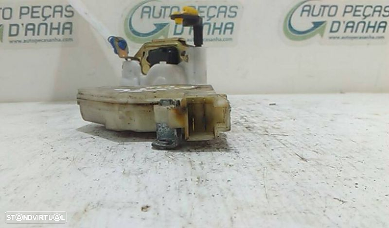 Fecho Da Porta Frente Esq Nissan Almera Ii (N16) - 4