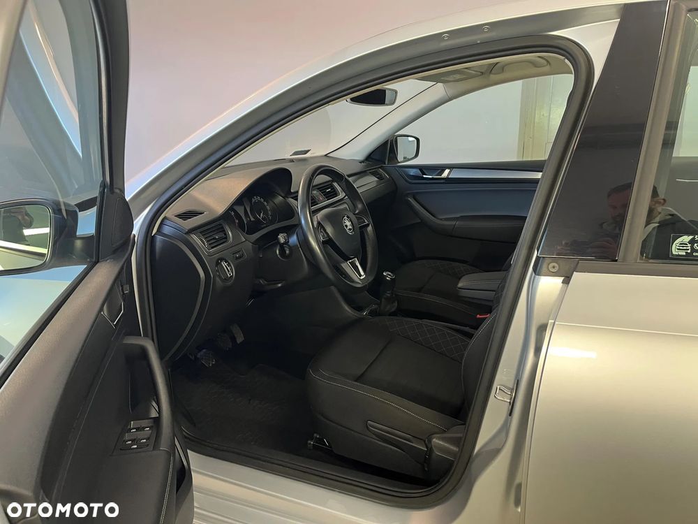 Skoda RAPID 1.0 TSI Style - 8