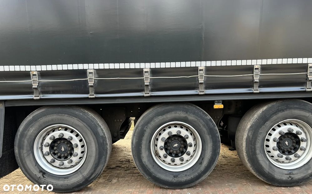 Schmitz Cargobull SCB*S3T - 17