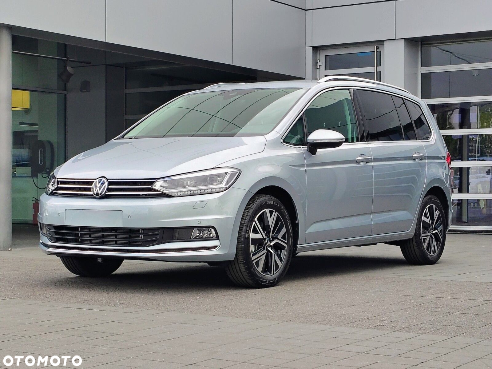 Volkswagen Touran - 3