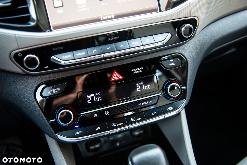Hyundai IONIQ 1.6 GDI Premium - 25