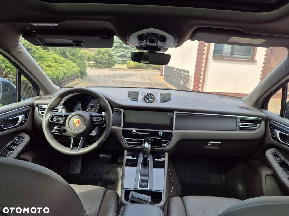 Porsche Macan - 14