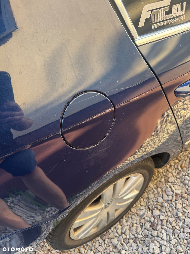Volkswagen Passat - 13