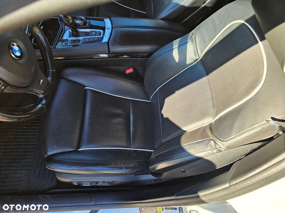 BMW Seria 7 750Li xDrive - 13