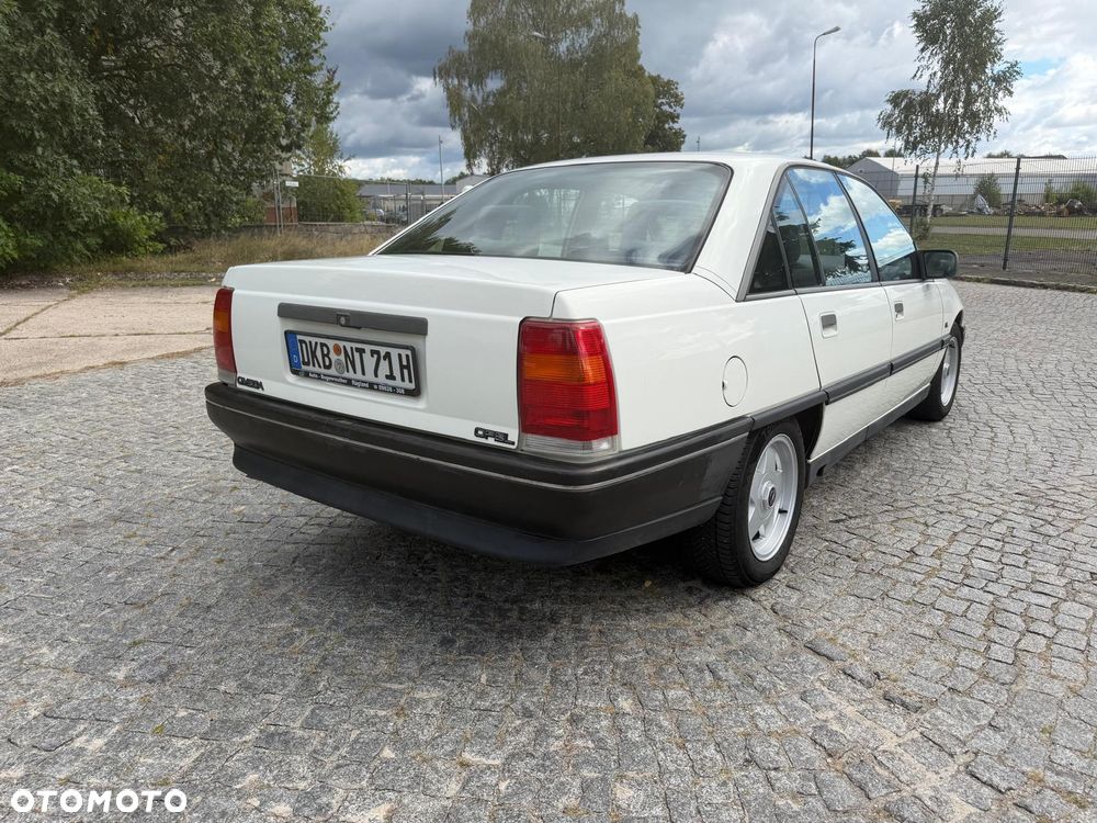 Opel Omega - 6