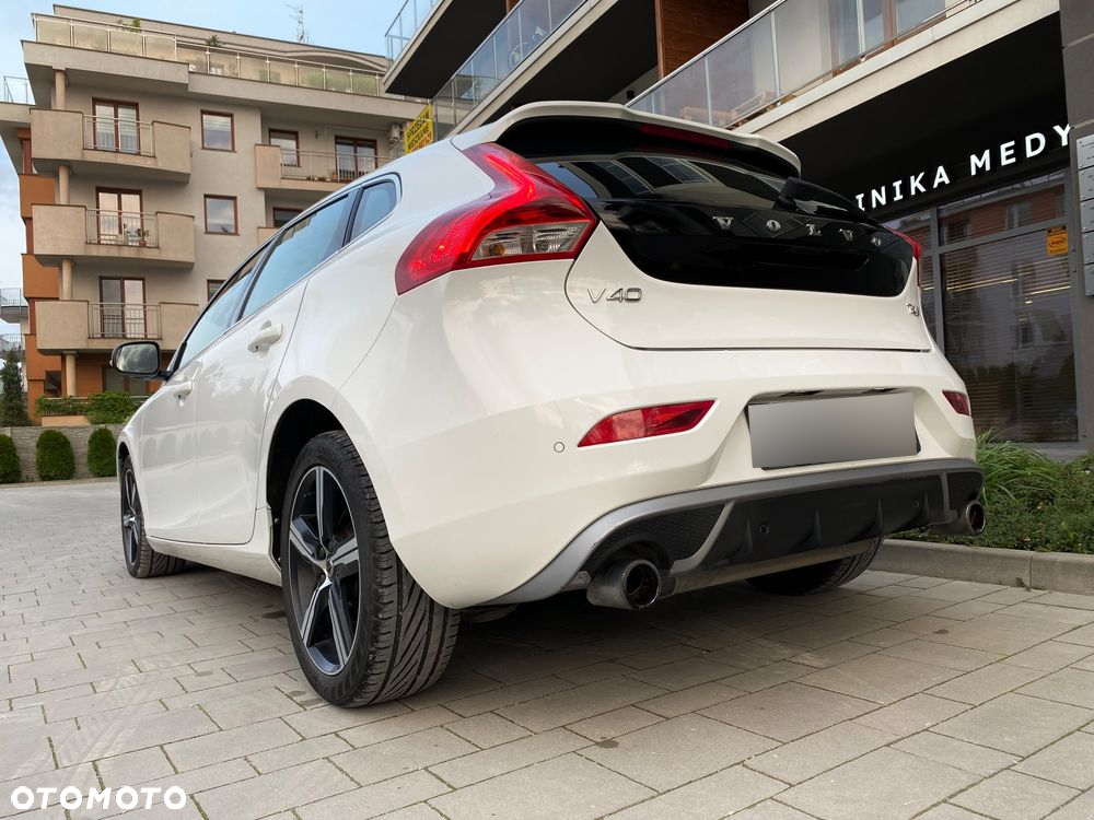 Volvo V40 T4 Drive-E R-Design Momentum - 16