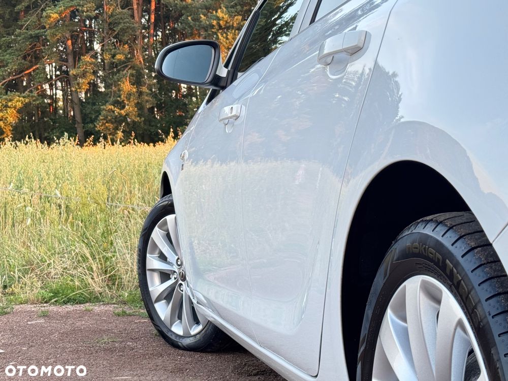 Opel Astra 1.4 T Edition 150 - 17