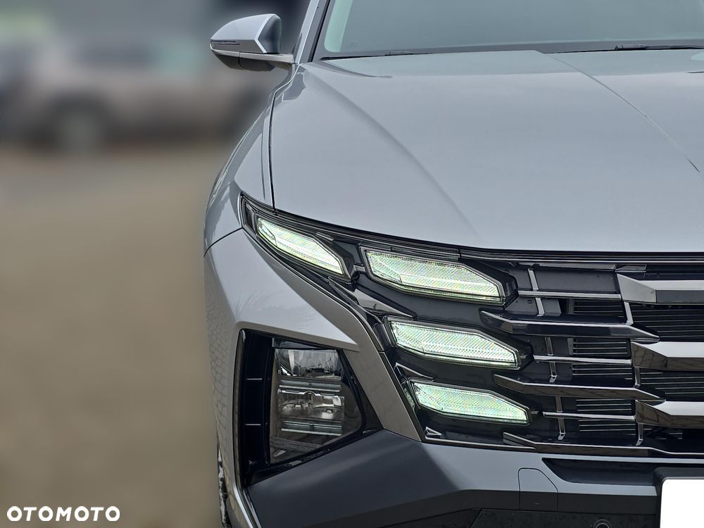 Hyundai Tucson 1.6 T-GDi HEV Executive 2WD - 23