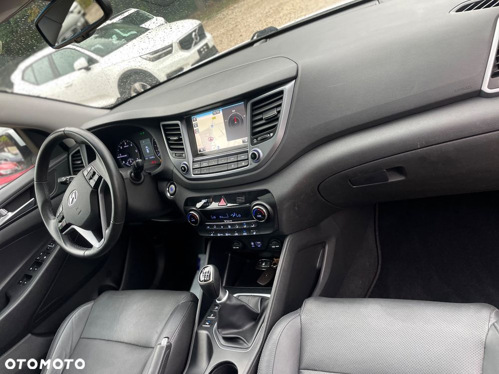 Hyundai Tucson blue 1.7 CRDi 2WD Passion Plus - 16