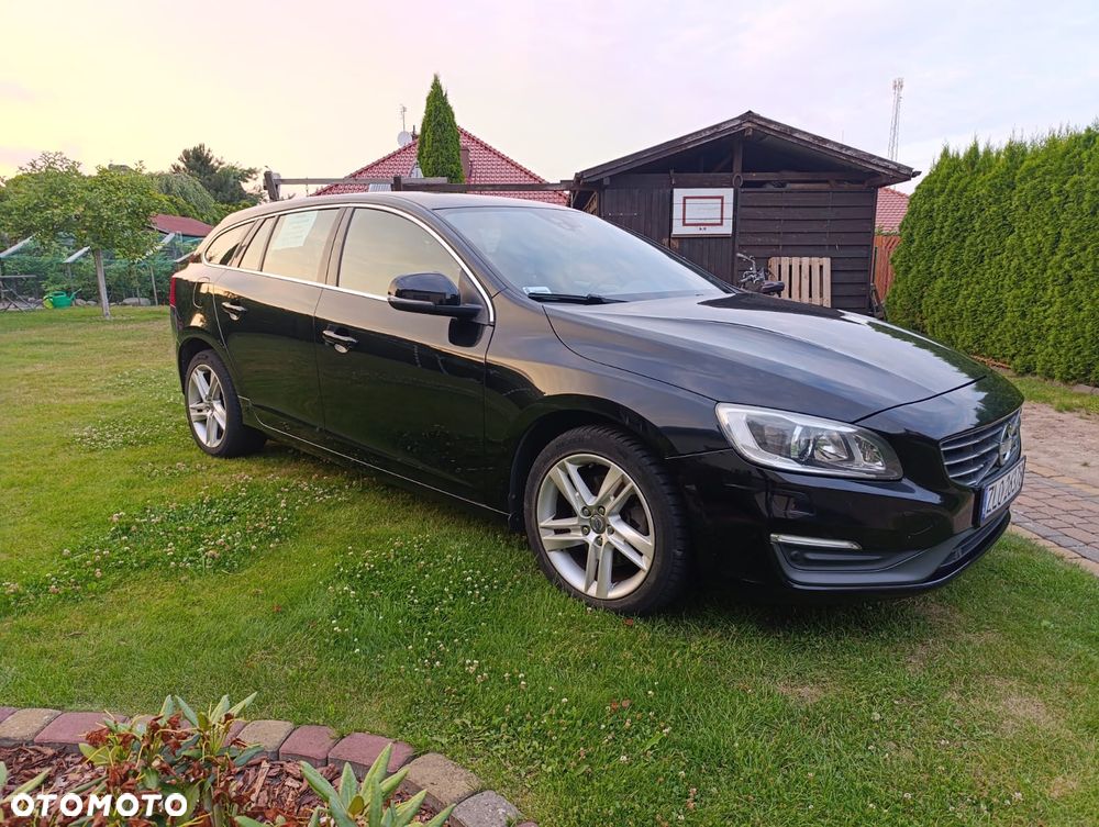 Volvo V60 D3 Summum - 2