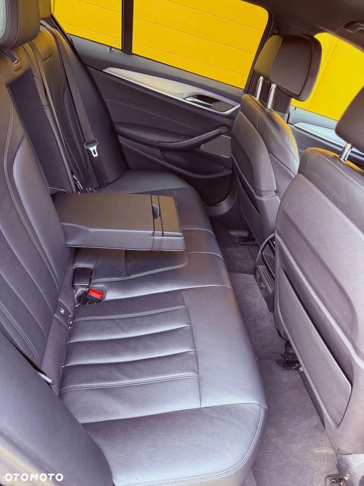 BMW Seria 5 530i GPF xDrive - 12