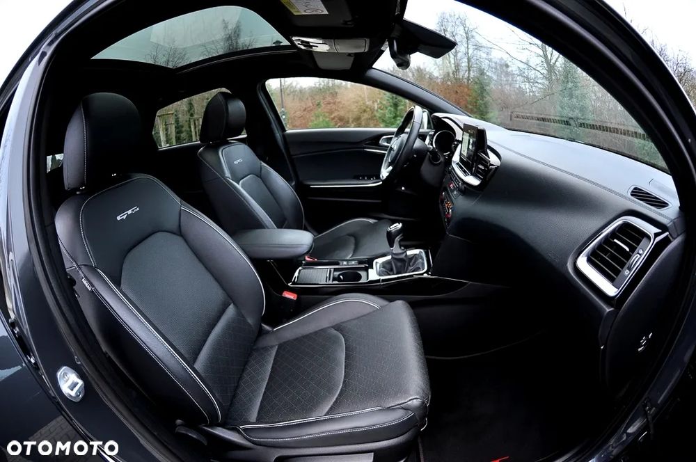 Kia ProCeed 1.6 CRDi GT Line - 23