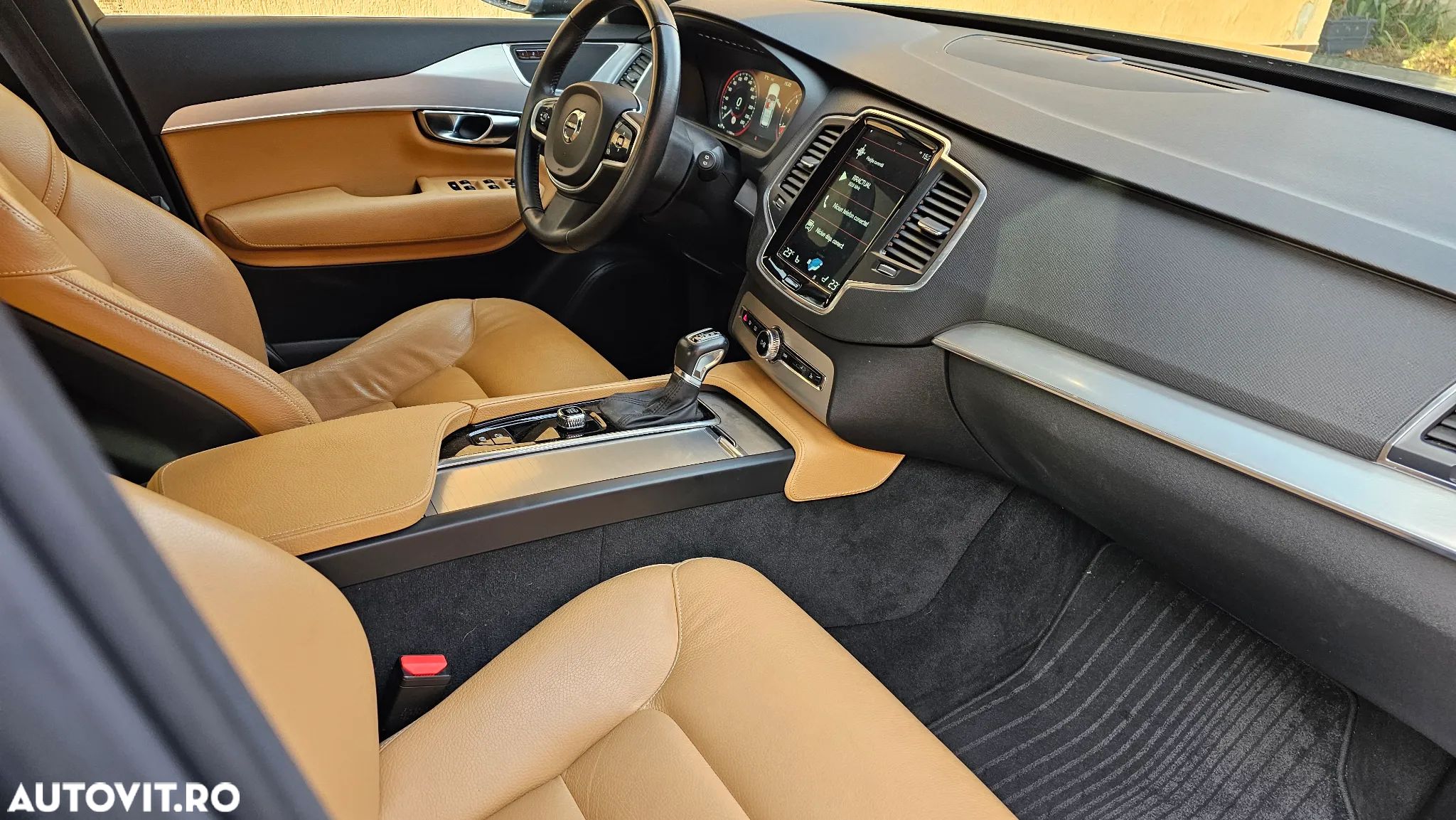 Volvo XC 90 T5 AWD 5 locuri Momentum - 1