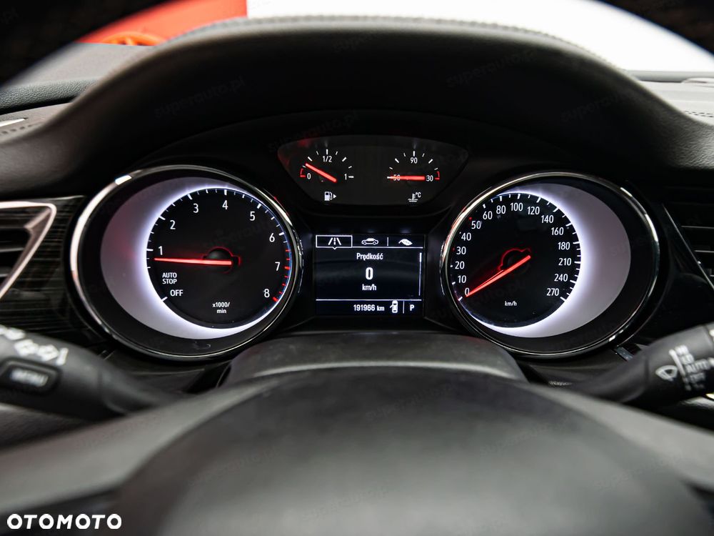 Opel Insignia - 14